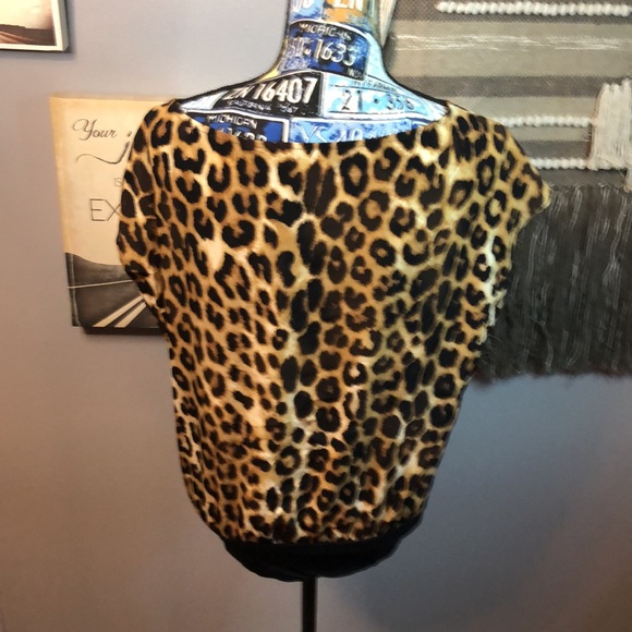 Express Cheetah Blouse Size XS - Picture 5 of 6